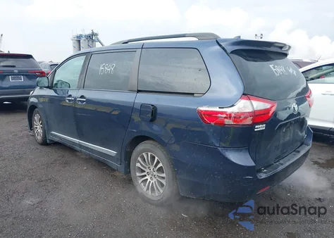 2019 Toyota Sienna Xle 8 Passenger z USA, uszkodzony, nr VIN 5TDYZ3DC9KS986613